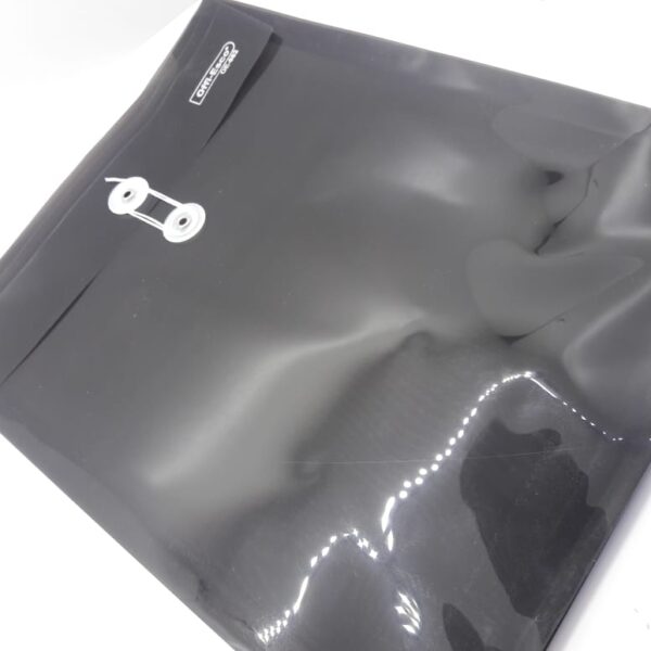 SOBRE PLASTICO NEGRO CARTA OFFI-ESCO REF: OE-862