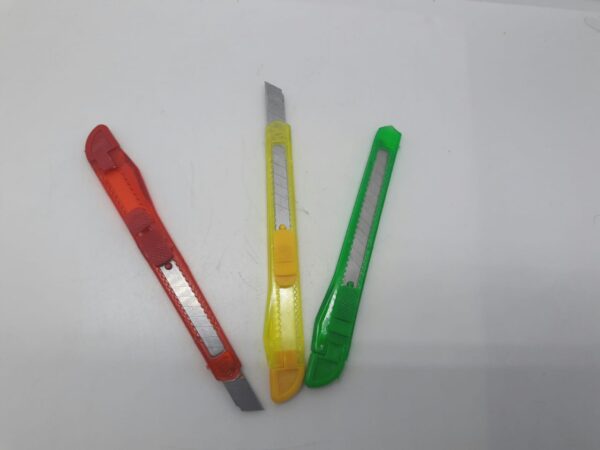 EXACTOS PEQUEÑOS PLASTICOS