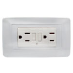 LINEA BK BLANCA INCRUSTAR TOMA DOBLE GFCI (118Z-46) (HT20798)