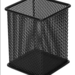 PORTA LAPIZ DE MALLA METALICO CUADRADO COLOR SURT