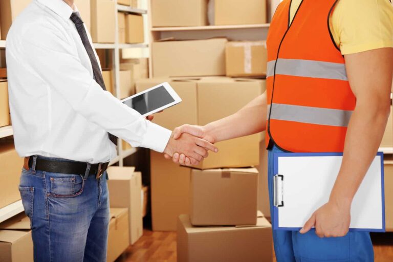 Proveedor integral de suministros empresariales en Colombia: aseo, cafetería, papelería y ferretería