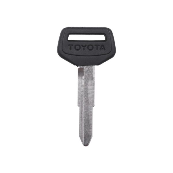 MOLDE AUTO GOMA IZQUIERDO TOYOTA (TOY22P) Item: M0182